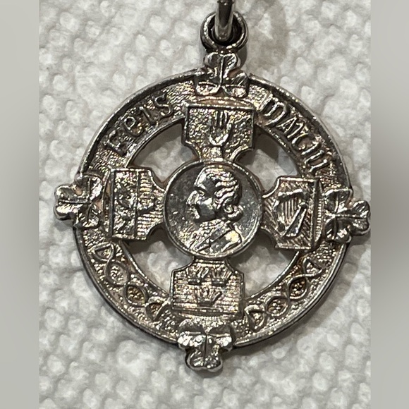 2 Antique silver Irish feis fobs/medals from Corks maitui music/drama festival - Picture 4 of 9